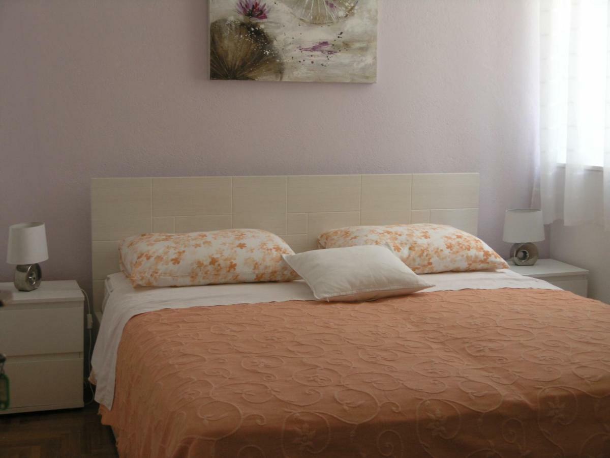 Hvar Apartment 4 ฮวาร์ ภายนอก รูปภาพ