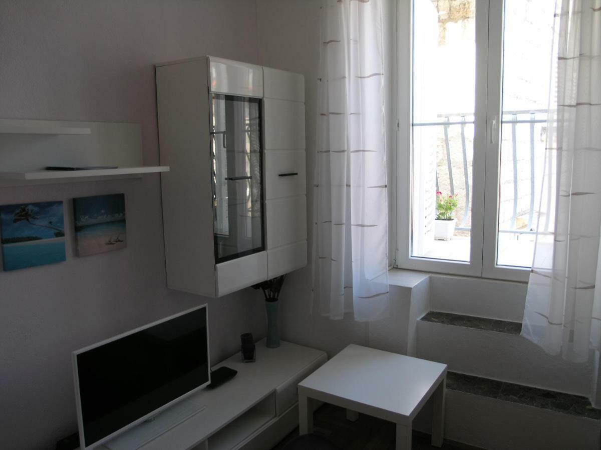 Hvar Apartment 4 ฮวาร์ ภายนอก รูปภาพ