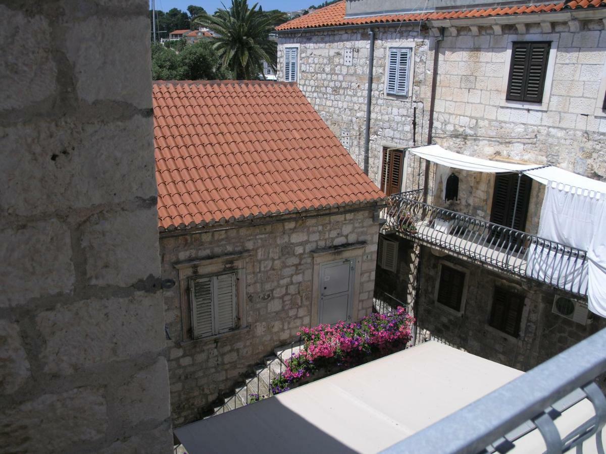 Hvar Apartment 4 ฮวาร์ ภายนอก รูปภาพ